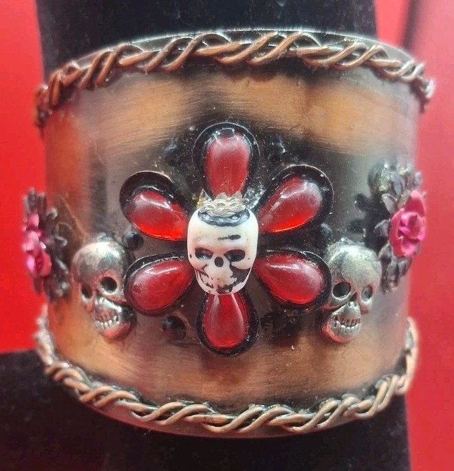 VTG MCM Handmade Bangle Copper Tone Skulls Angel Cross Heart Flowers bracelet