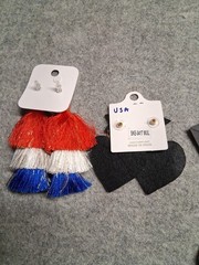 Costume Jewelery Lot-17 Pieces