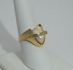 Modern Space Age Solid Gold Ring w/ Mississippi River Pearl & Band of Diamonds