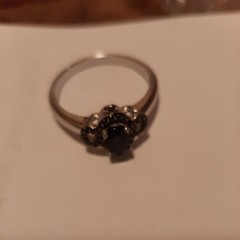 Exquisite, Vintage 0.6ct Oval Cut Sapphire Sterling Silver Ring size 8