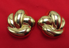 F.O. Fernando Originals Earrings Vintage Gold 1.25 in Nuggets Statement 178f