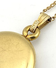 Vintage Winard Gold Filled Oval Locket Star and Diamond Necklace 17 Inches