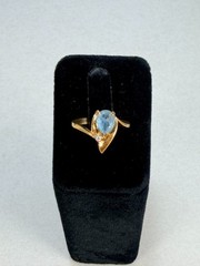 Vintage Gold Tone Blue Teardrop CZ Ring Pear Stone Leaf Design Size 7.25