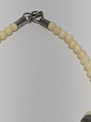 Vintage Silver Tone Metal & Off White Acrylic Chunky Bead Necklace 21″. Hammered