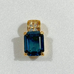 Vintage Deco Style London Blue Topaz Glass Pendant Stud Earrings Set Gold Tone