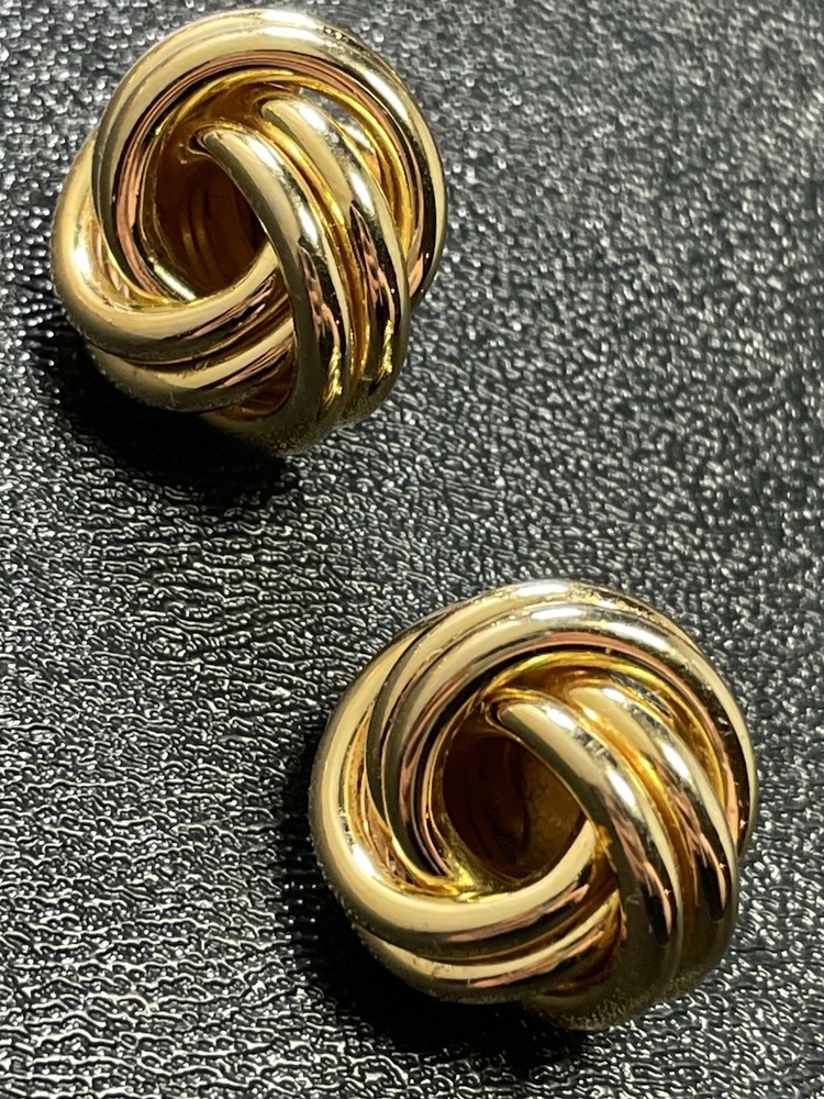 Vintage Gold Tone Wired Round Metal Earrings
