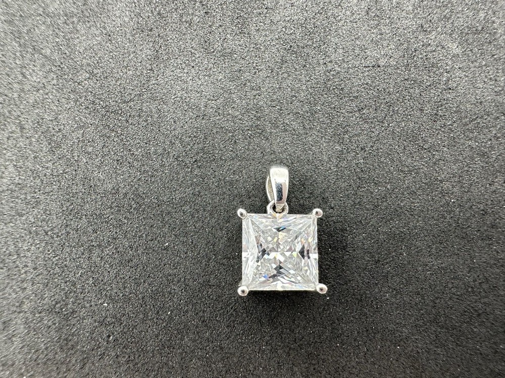 1.50g Vintage Sterling Silver 925 Square Cut Pendant Sparkling M