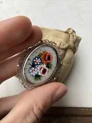 Vintage Italy Micro Mosiac Brooch Italy With Pouch