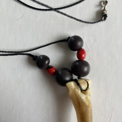 Stingray Barb With Beads Necklace And Clamp Vintage Beachwear