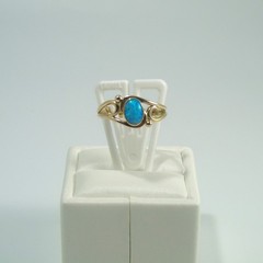 Vintage 14k Gold Blue Green Fire Opal Cocktail Ring size 6.75 2.55g
