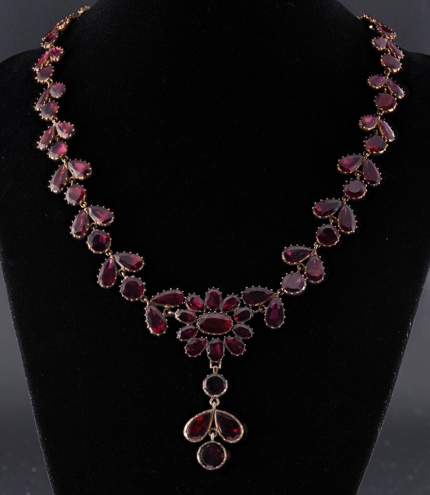 Georgian Almandine Garnet Flat Cut 9 KT Gold Necklace