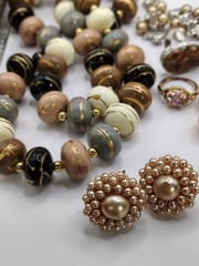 S540 Vtg Wearable Jewelry Lot Some Signed Statement Necklaces Earrings More 281g