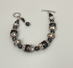 Vintage Silver Tone Metal & Onyx Black Beaded Toggle Bracelet Detailed 7”