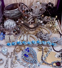 Vintage Estate Costume Jewelry Lot! MONET, NAPIER and more!