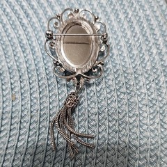 Oval Cameo Portrait Brooch Pin Silver Tone Filigree Frame Dangle Tassel