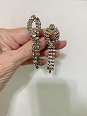 VTG ART DECO CLEAR RHINESTONE SILVER LONG CHANDELIER TASSEL EARRINGS CLIP-ON