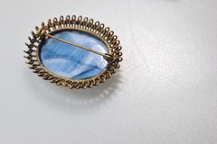 Vintage Filigree Bright Blue Slag Art Glass Brooch Pin oval bezel ML11