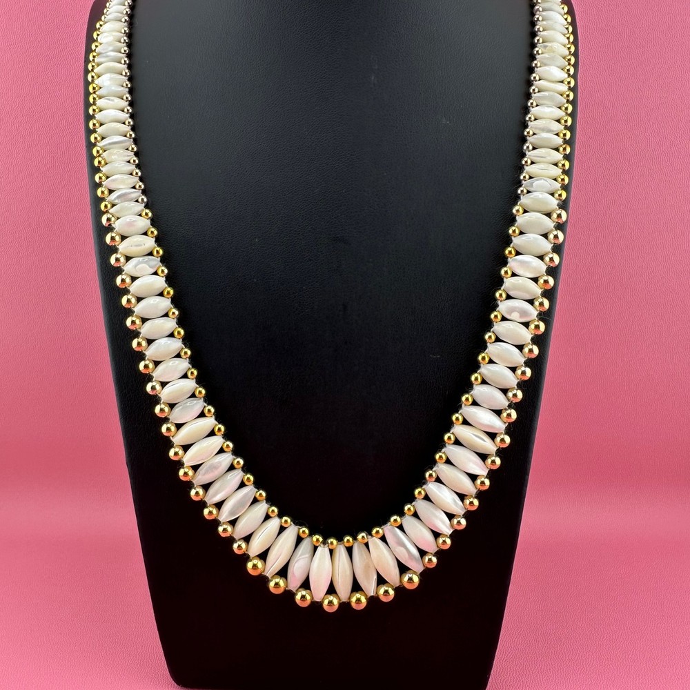 Vintage Polished MOP Necklace Oval Barrel Shape Gold Tone Bead Border Graduated
