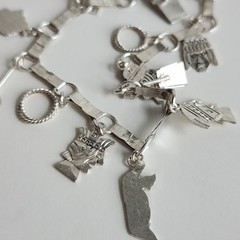 Vintage Mexican 800 Silver Charm Bracelet – 15 Charms – JAB Mark – 7.25″ – 7g