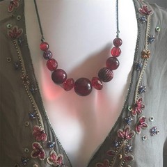 Vintage Chunky Ruby Burgundy Resin Acrylic Beaded Collar Necklace