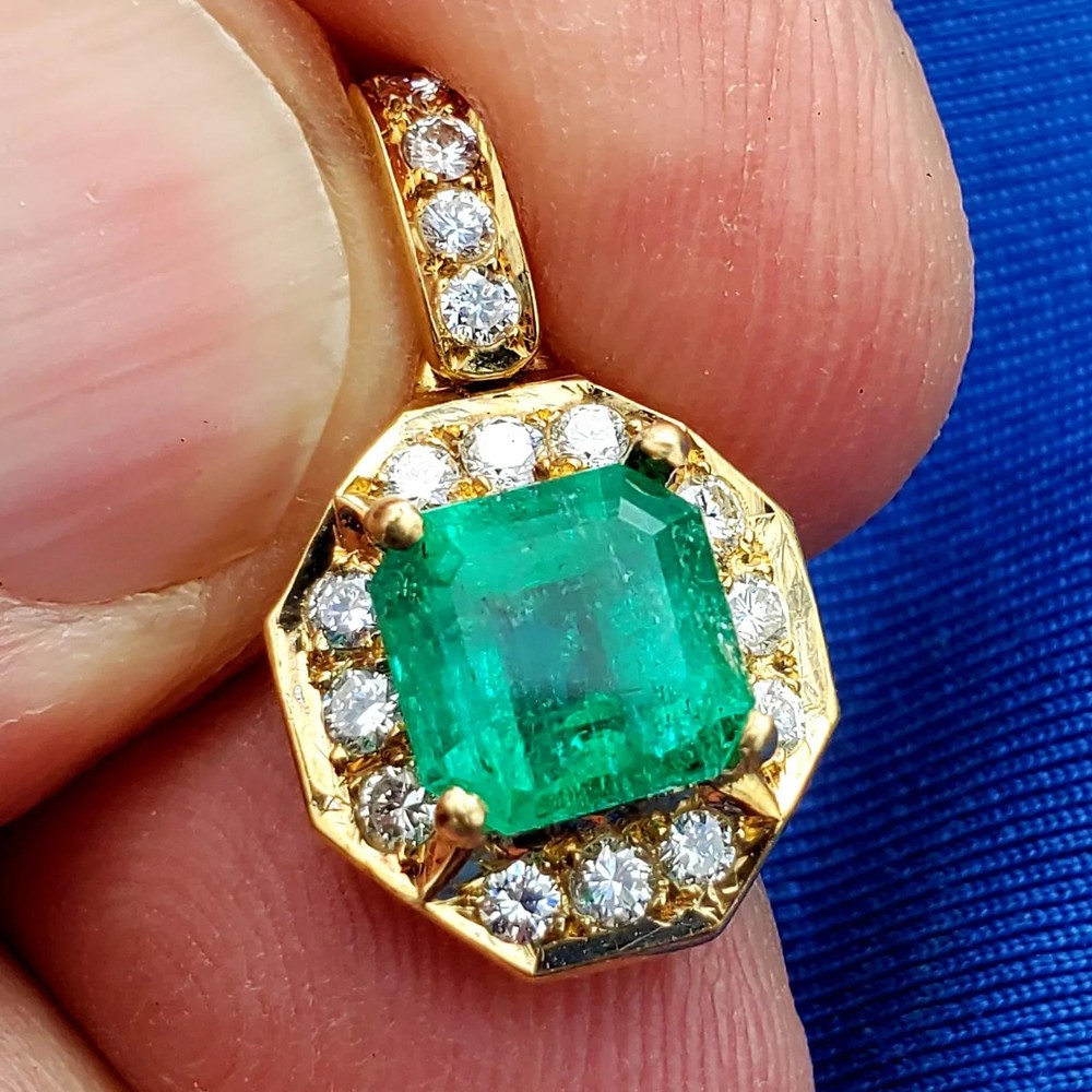 Original EARTH MINED Colombian EMERALD DIAMOND Pendant Deco Halo SOLID 18K GOLD