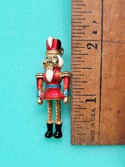 VINTAGE VERO ENAMEL CHRISTMAS NUTCRACKER PIN w/ ARTICULATED LEGS – 2 INCH