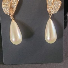 Vintage Pearl Dangles Crystal Rhinestones Gold Tone Earrings