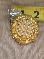 Modo Flower Brooch Pin & Clip-On Earrings Set Gold Tone Faux Pearl White Round