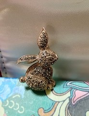 Vintage Chocolate Brown Marcasite Gold Tone Bunny Rabbit Brooch Pin