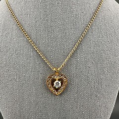 Vintage Rhinestone Heart Pendant Necklace Gold Tone Clear Crystals 16″ Chain
