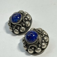 VTG ALB ITALY Clip Back Blue Lapis Art Glass Earrings Round Ornate Silver 7/8″