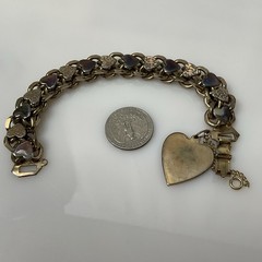 Vintage Gold Tone Chunky Heart Link Bracelet Textured Fold Over Clasp Charm 6.75