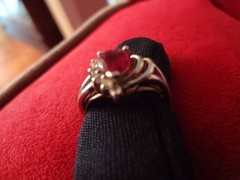 #195–VINTAGE STERLING SILVER HEART RING-925-SIZE-7 1/2–VERY NICE STONES-