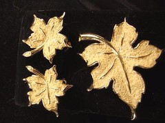 Leaf Shaped Clip Earrings & Brooch, Cream Color “Emmons” 3 Piece Set (195)