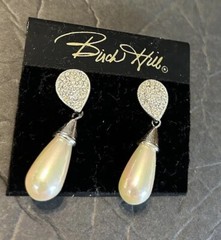 Vintage Birch Hill Drop Dangle Pierced Earrings Faux Pearl Rhinestones New
