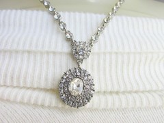 Vintage NY Sparkling Rhinestone Pendant Necklace Silver Plated 18″-19″