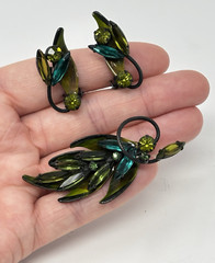 Vintage Green Navette Rhinestone Leaf Brooch Pin & Earrings Set Japanned Enamel