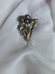 Art Deco Dress Clip Pot Metal Repousse Pot Metal Blue Paste Gem