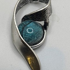 Vintage alisha d necklace Silver tone Twisted Metal With Blue Acrylic Cabochons