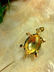 4.5”CM GOLD TONE BLACK ENAMEL & CRYSTALS TURTLE BROOCH