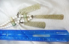 STUNNING VINTAGE CULTURED PEARL CARVED CELADON JADE STATEMENT NECKLACE WOOD BOX!