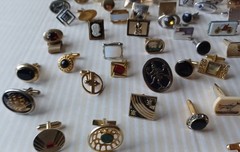 Lot 160 VTG Single Cufflinks Mixed Styles Tones Repurpose Jewelry Some Wear