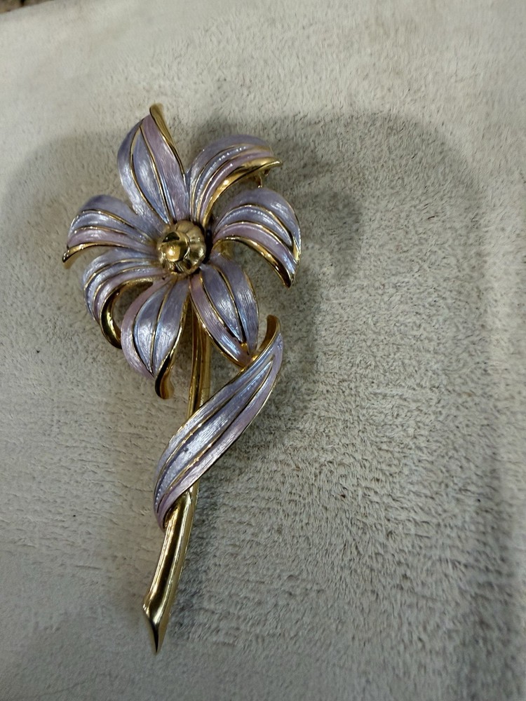 Vintage Lavender Enamel Flower Floral Brooch Pin Gold Tone 3.25”
