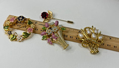 Vintage Flower Brooch Lot of 4 Gold Tone Enamel Faux Pearl Rose Estate Jewelry