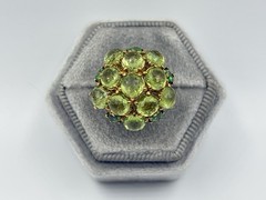 Vintage 18k Yellow Gold Faceted Peridot Green Garnet Cluster Cocktail Ring