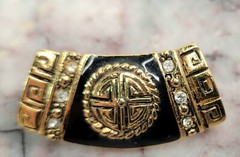 LR Lady Remington Gold Toned Onyx Look & Rhinestones Pendant Lovely