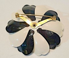 Vintage Pair White Enamel Flower Brooch Pin Floral 60’s Large 2.25″ Diameter
