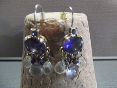 1 Pair Unique .75″in Glass Light Purple Chandelier Shape Dangle