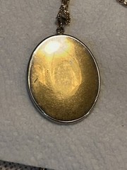 VTG 2 “ GOLD PLATED DAMASCENE PENDANT ON 24” CHAIN- Costume Jewelry