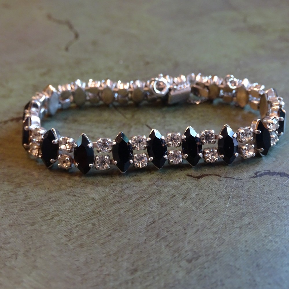 VINTAGE B. DAVID JET BLACK MARQUIS & ROUND RHINESTONE BRACELET 6.5″